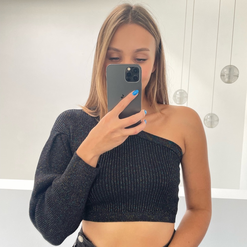 BCBGeneration One Shoulder  sweater crop top